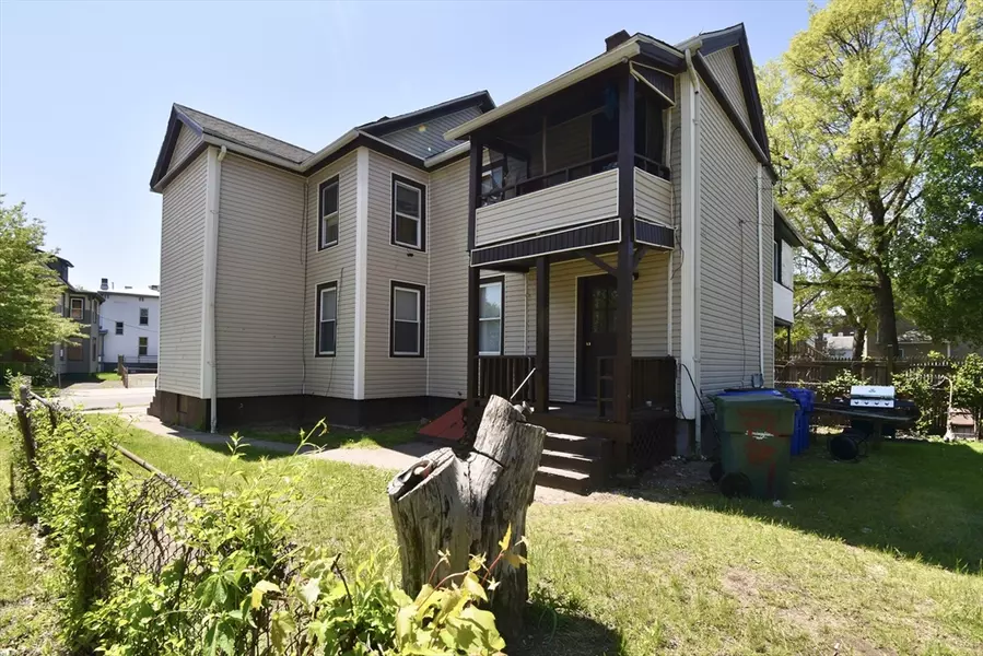 112 Bay St, Springfield, MA 01109