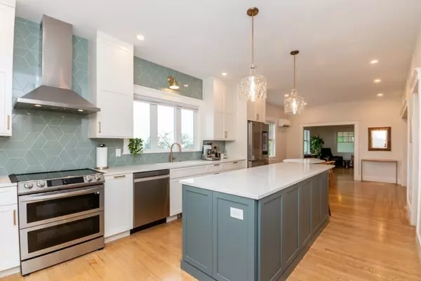 Quincy, MA 02171,15 Dundee Rd.