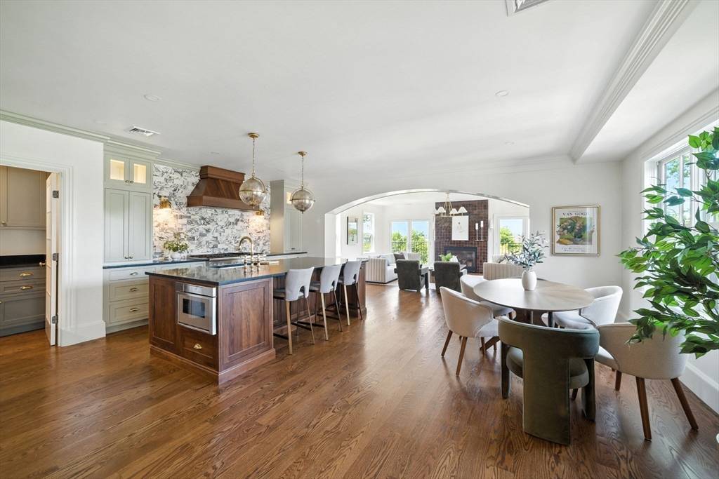 Brookline, MA 02446,197 Winchester St #197