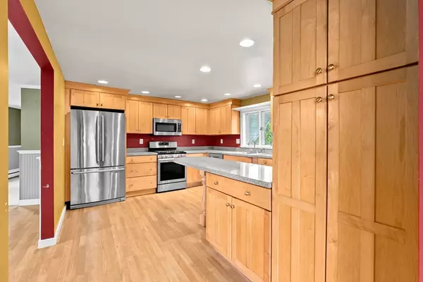 Beverly, MA 01915,9 Orchard St