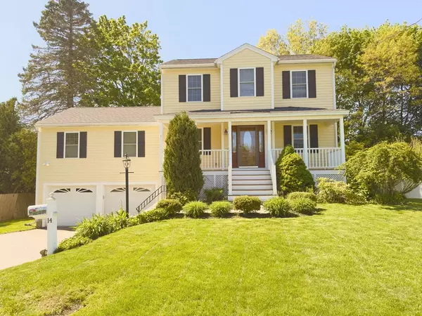North Andover, MA 01845,14 Beech Ave