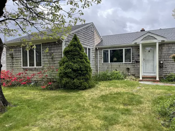Falmouth, MA 02536,57 Harrington St