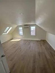 178 Thomas St #7, Fall River, MA 02723