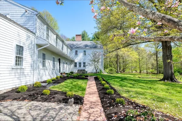 Hanover, MA 02339,336 Broadway