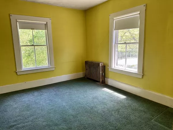 West Bridgewater, MA 02379,30 Grant Str