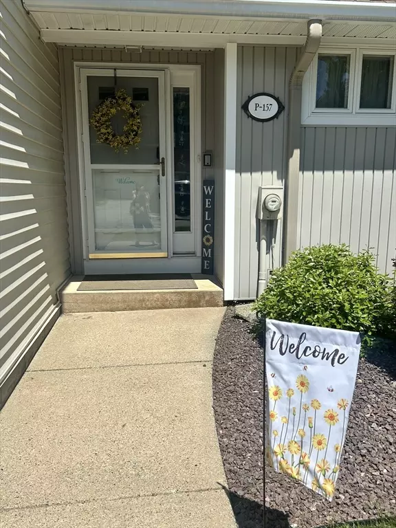 Wilbraham, MA 01095,2205 Boston Rd #P157