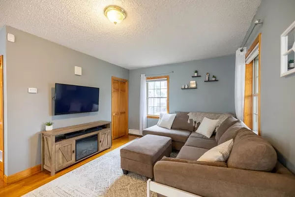 Peabody, MA 01960,33 Highland Park