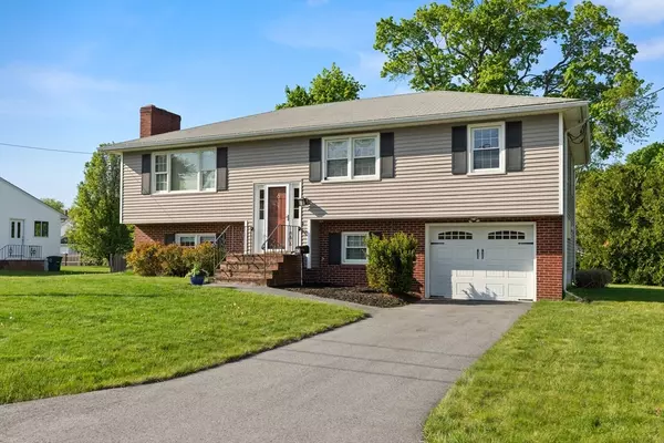 North Andover, MA 01845,63 Elmcrest Rd
