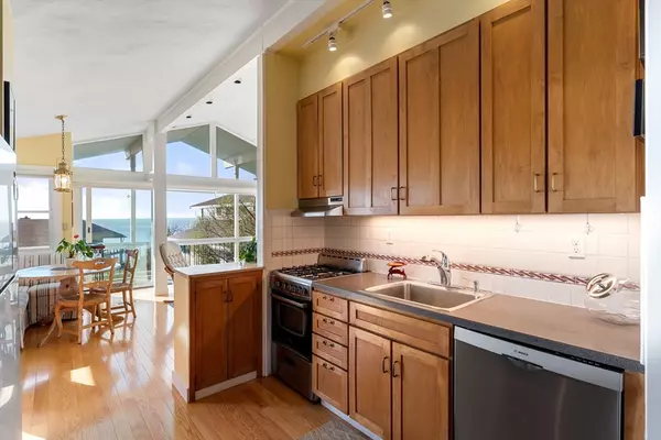 Gloucester, MA 01930,7 Ship's Bell