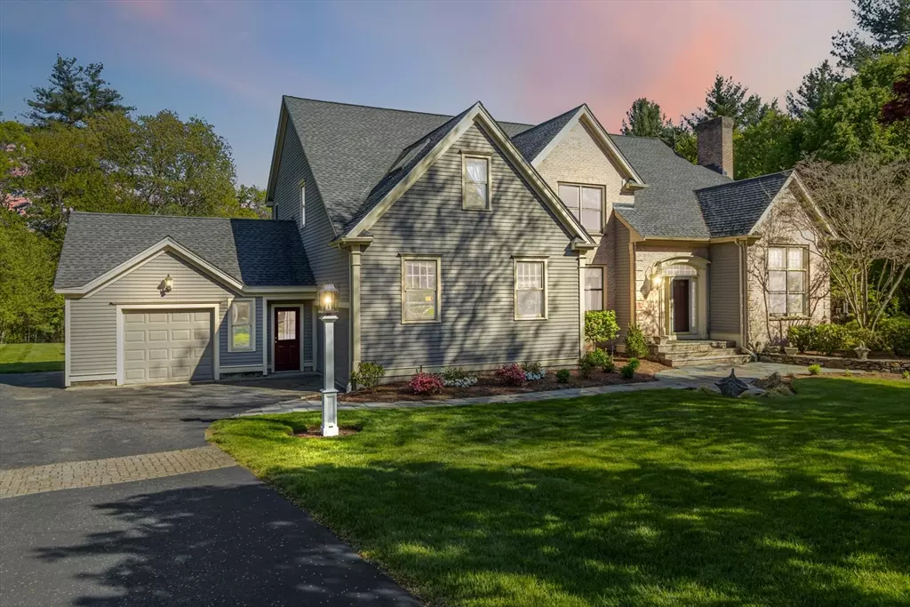 Southborough, MA 01772,23 Darlene Dr