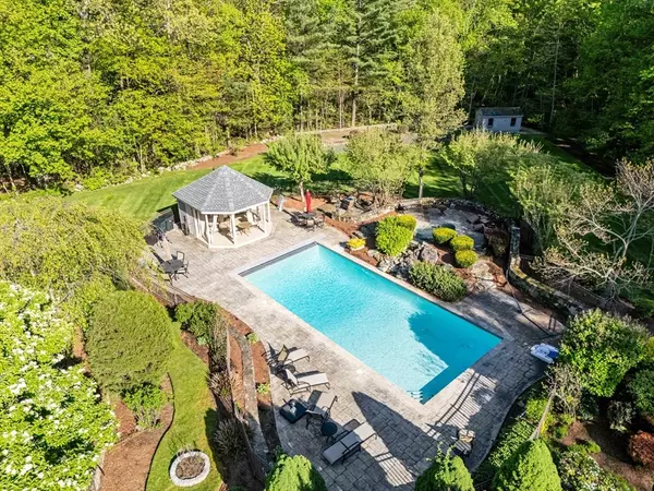 Southborough, MA 01772,23 Darlene Dr
