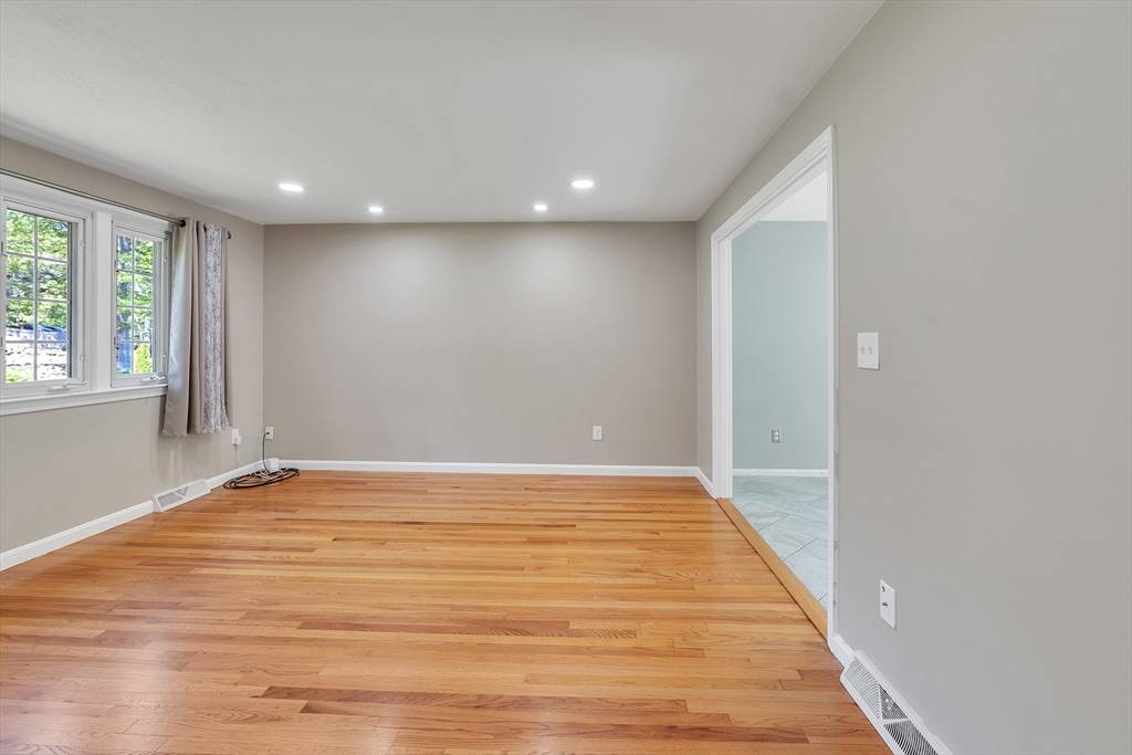 Ashland, MA 01721,102 Prospect Street