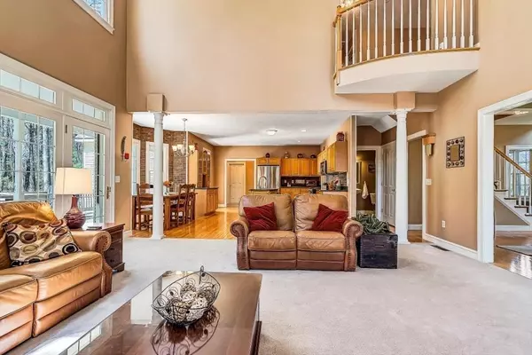 Upton, MA 01568,136 Glenview St