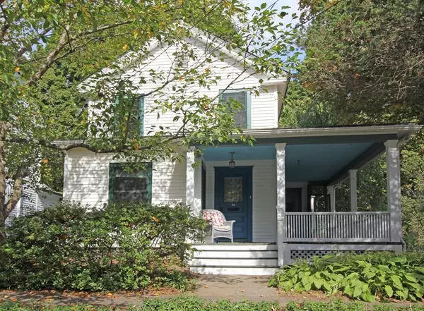 56 Olive St, Northampton, MA 01060