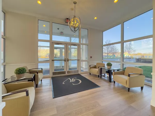 Lowell, MA 01854,527 Pawtucket Blvd #406