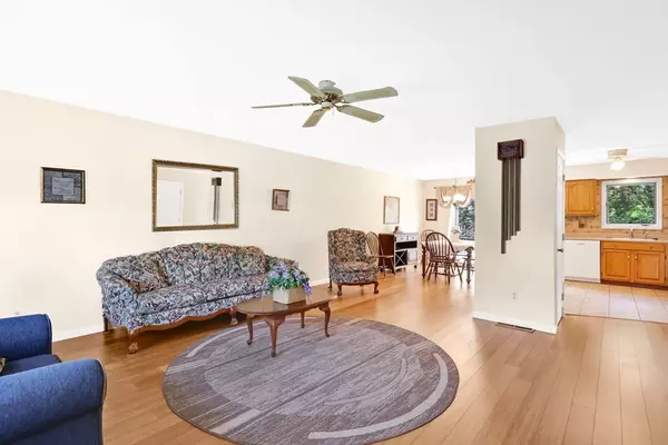 Chicopee, MA 01020,200 Lambert Ter #42