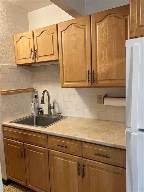 Ludlow, MA 01056,157 Highland Avenue