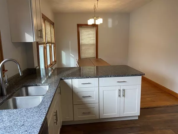 Medford, MA 02155,252 Spring St #1