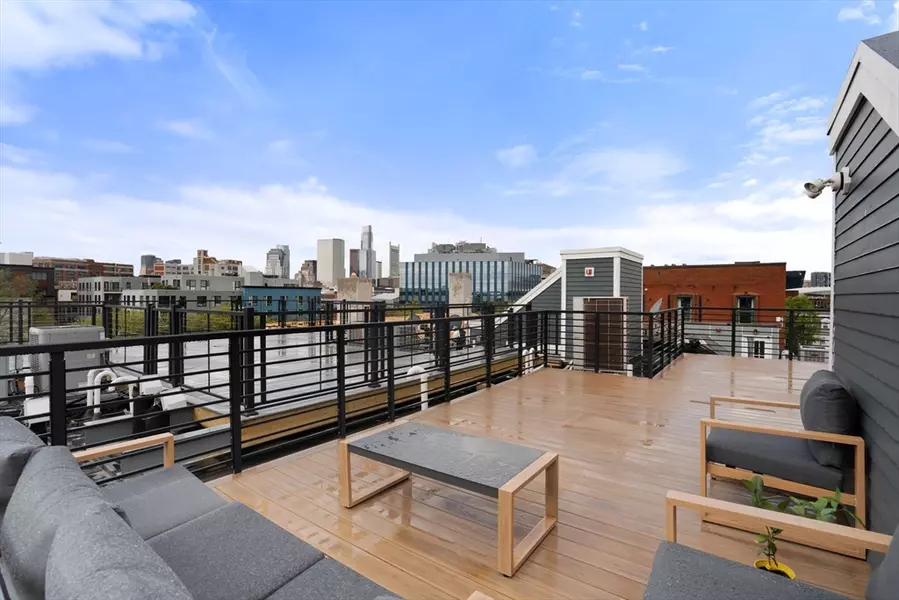 111 B St #8, Boston, MA 02127