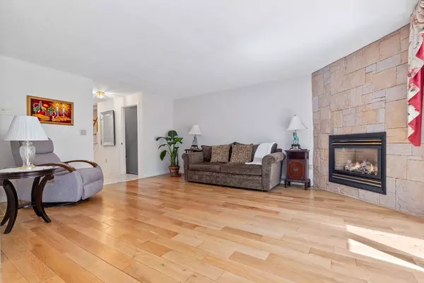 Danvers, MA 01923,47 Village Post Road #47