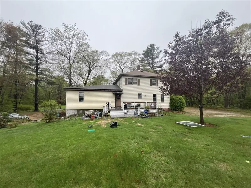 74 Clark St, Leicester, MA 01542