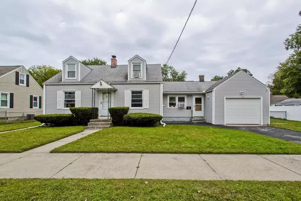 87 Gilman St, Springfield, MA 01118