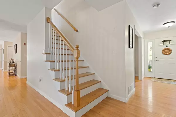 Easton, MA 02356,6 Jonathan Dr