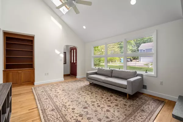 Weston, MA 02493,35 Bemis Street