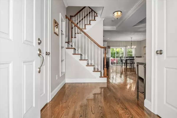 Canton, MA 02021,671 Sherman St #671