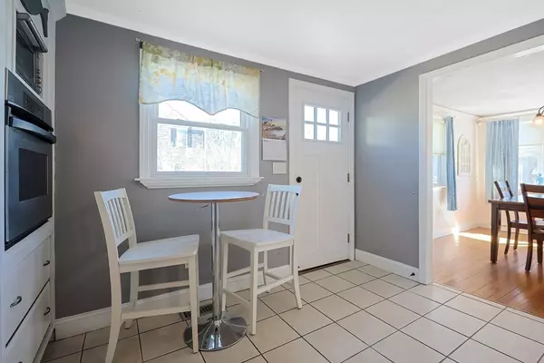 Bourne, MA 02532,9 Marilyn Rd