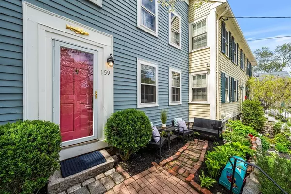 Marblehead, MA 01945,159 Elm St. #2