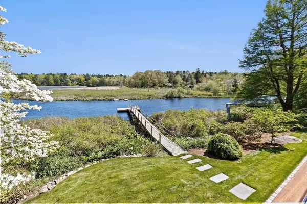 Hanover, MA 02339,38 Old Shipyard Ln