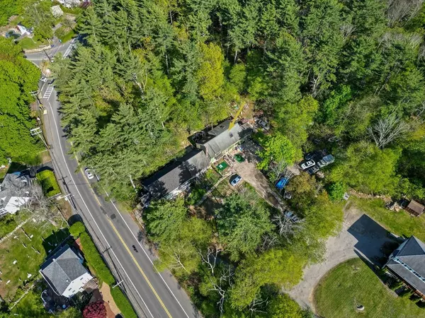Gloucester, MA 01930,368 Essex Ave