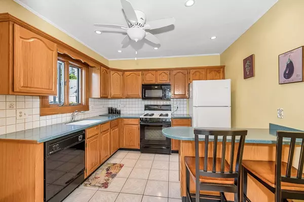 Melrose, MA 02176,7 Cass St