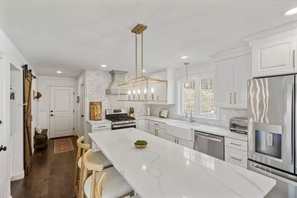 Kingston, MA 02364,4 Barrows Brook Cir