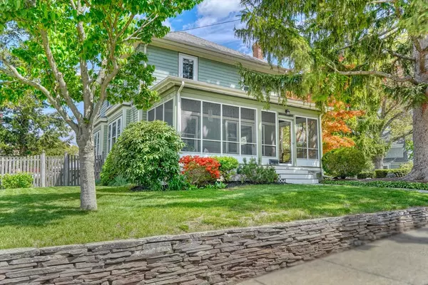43 Warwick Road, Melrose, MA 02176