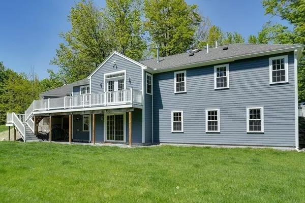 Lunenburg, MA 01462,31 School St