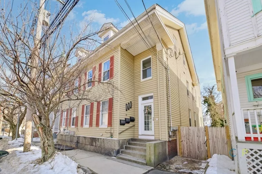 11-1/2 Mason St #2, Salem, MA 01970