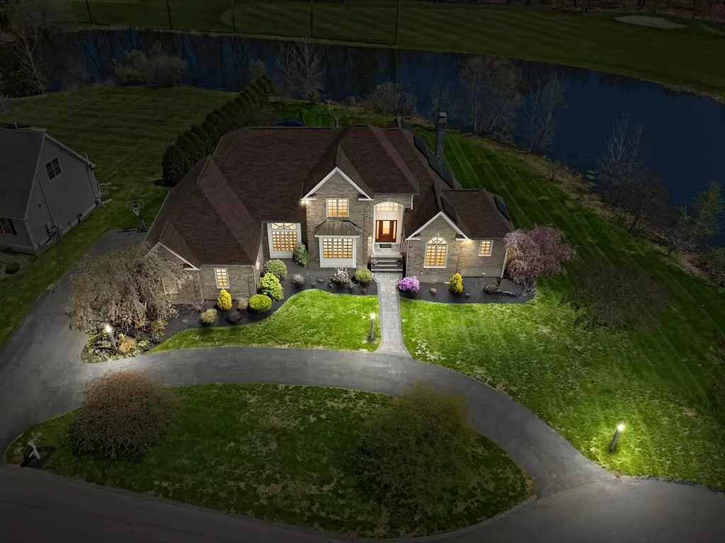 Grafton, MA 01519,7 Silver Spruce Drive