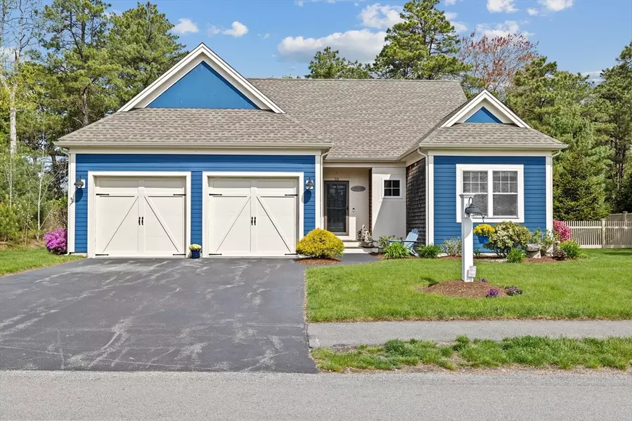 33 Inkberry Ln, Plymouth, MA 02360