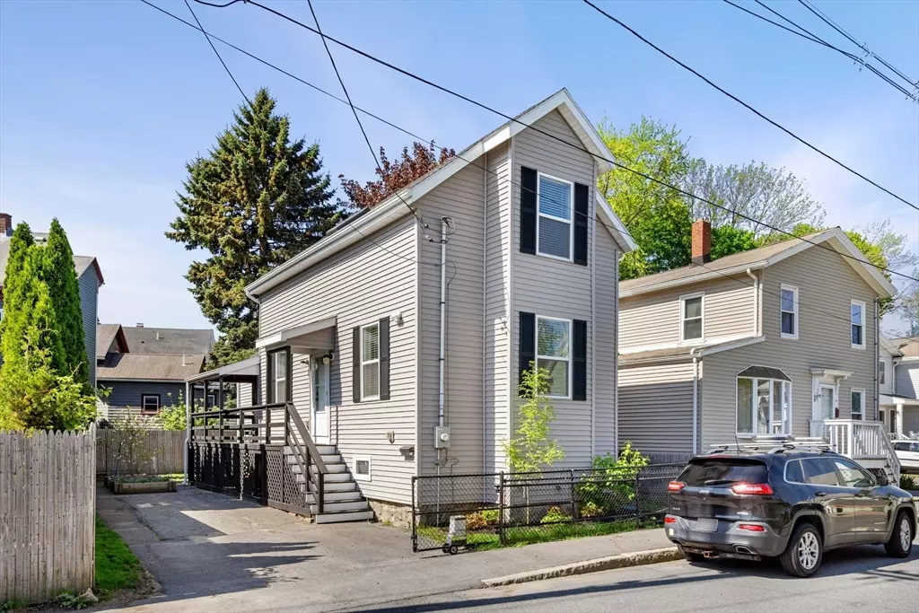 Salem, MA 01970,20 Planters St