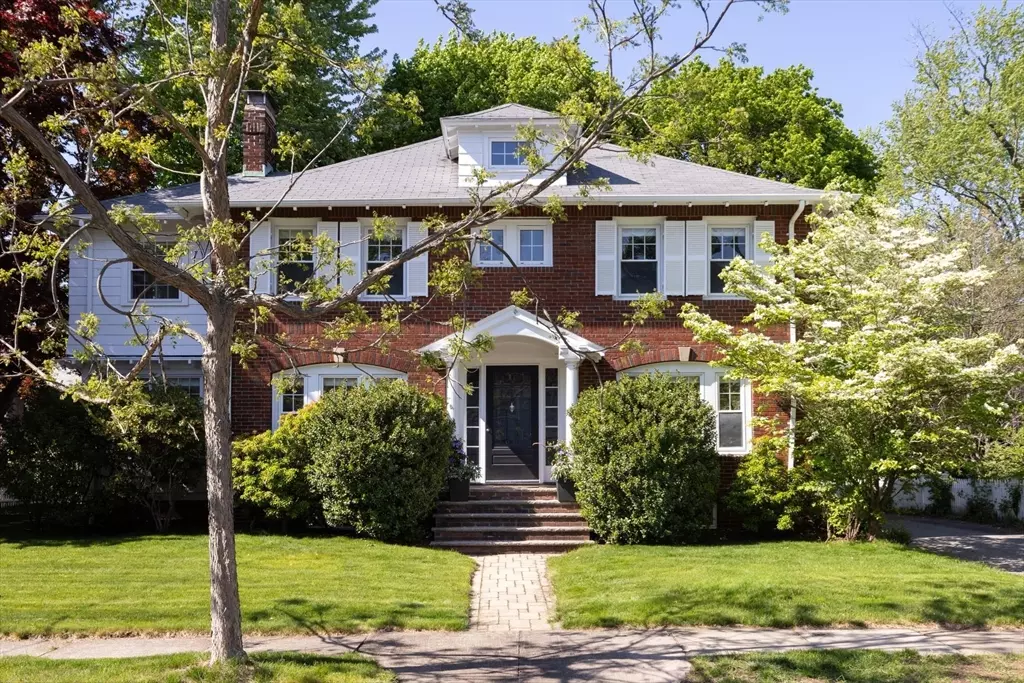 Newton, MA 02459,35 Vineyard Rd