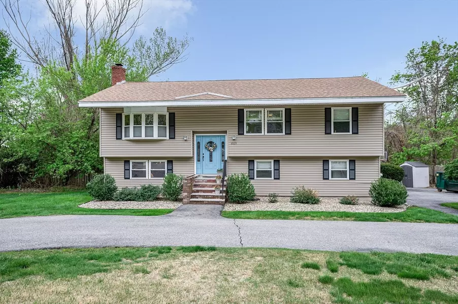 1025 Andover St, Tewksbury, MA 01876