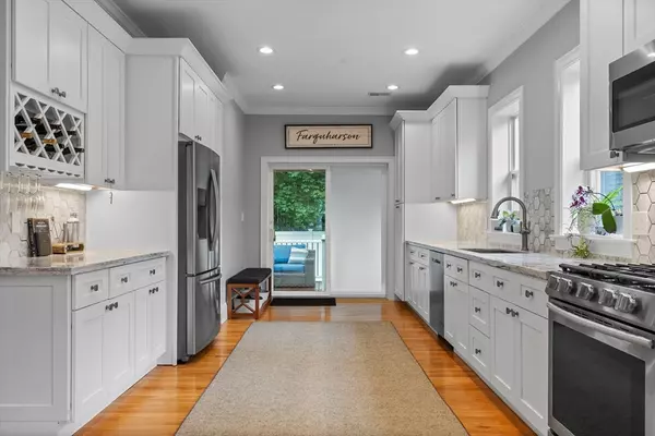 Watertown, MA 02472,43 Bates Rd #43