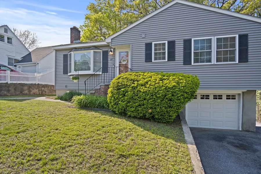 22 Rumford Park Ave, Woburn, MA 01801