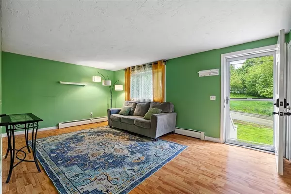 Auburn, MA 01501,47 Upland St
