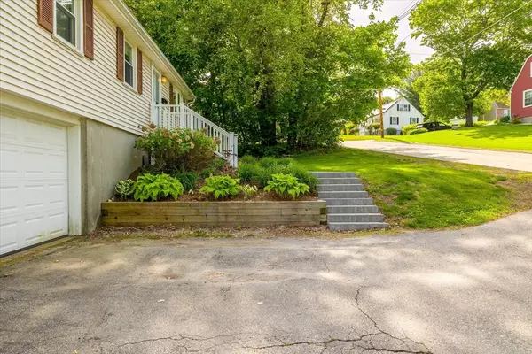 Auburn, MA 01501,47 Upland St