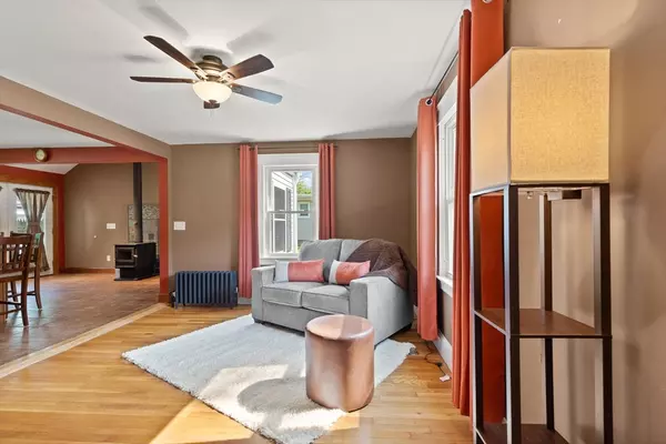 Attleboro, MA 02703,40 George St