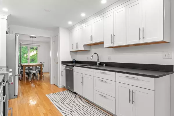 Danvers, MA 01923,7 Carriage Way #0