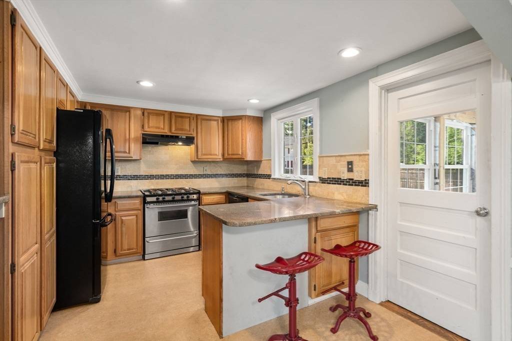 Newton, MA 02460,106 Nevada Street